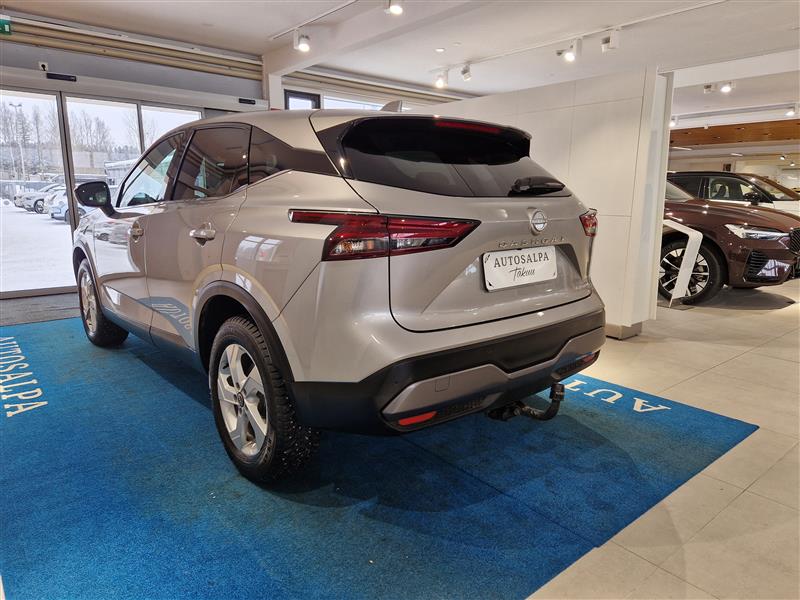 NISSAN Qashqai 2024