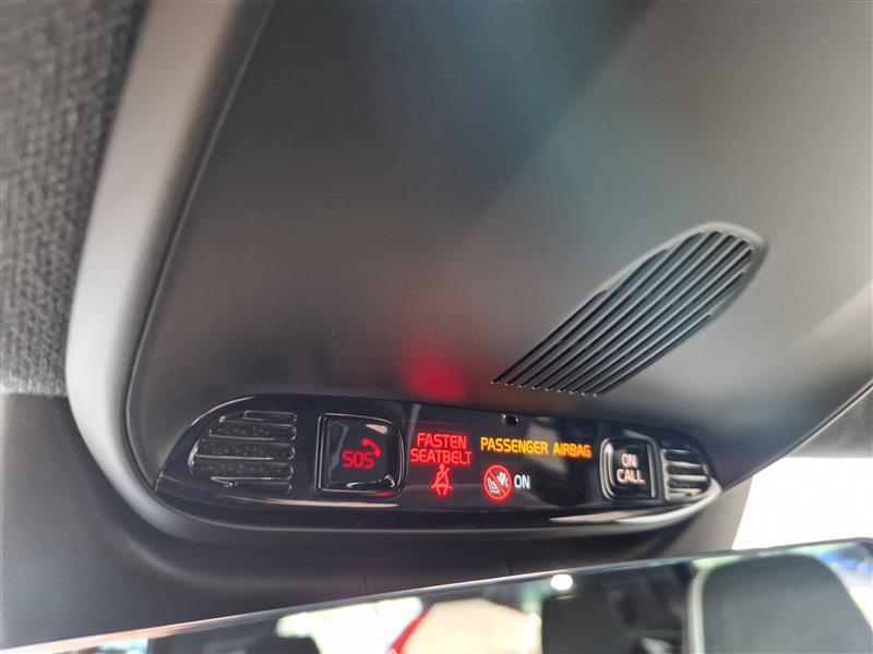 VOLVO XC40 2021