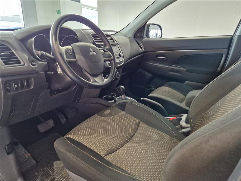 MITSUBISHI ASX 2015