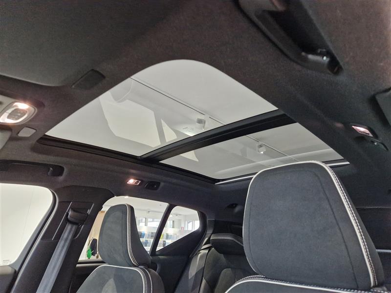 VOLVO XC40 2021