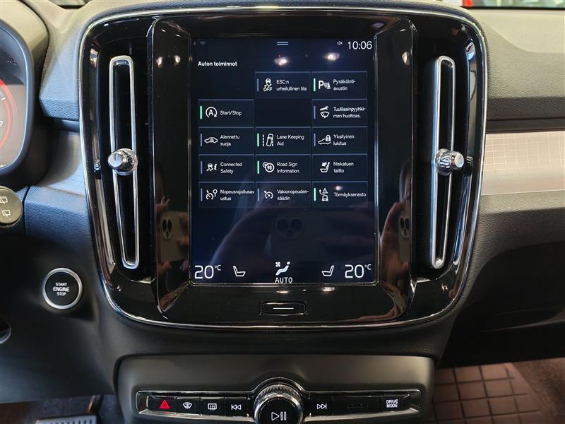VOLVO XC40 2020