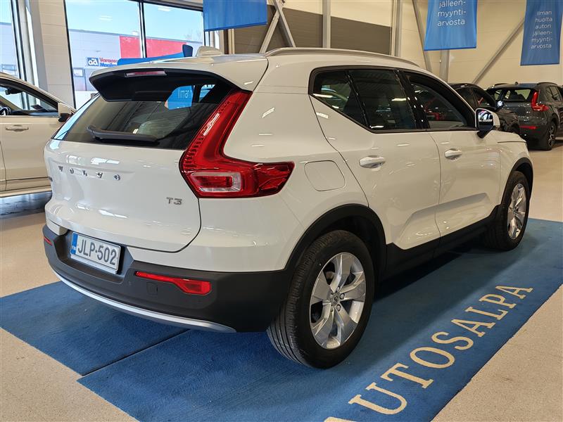 VOLVO XC40 2020