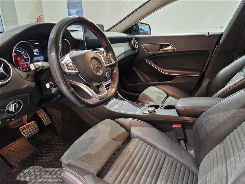 MERCEDES-BENZ CLA 2019