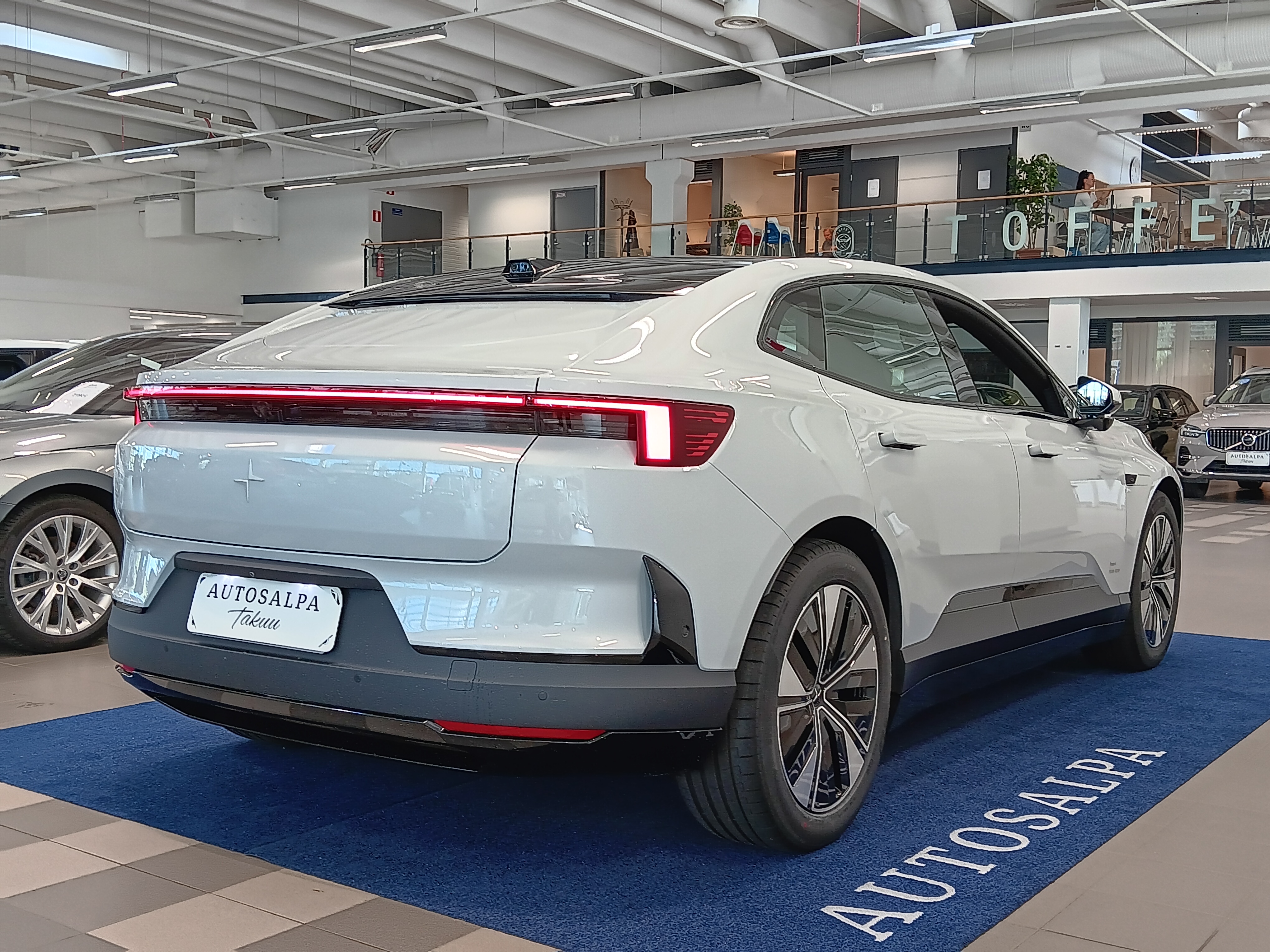 POLESTAR 4 2026