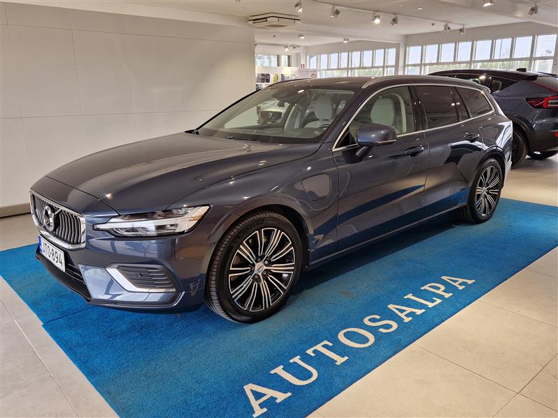 VOLVO V60 2022