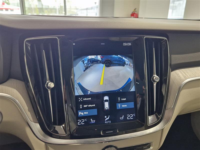 VOLVO V60 2022