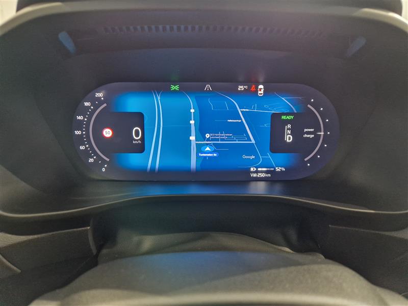 VOLVO C40 2024