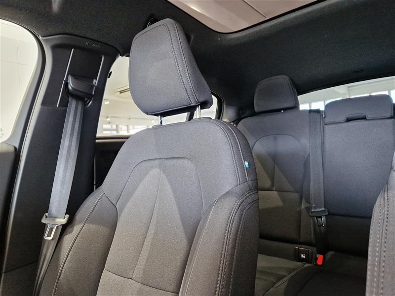 VOLVO C40 2024