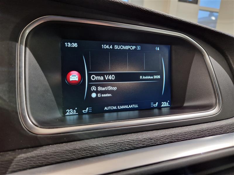 VOLVO V40 Cross Country 2017