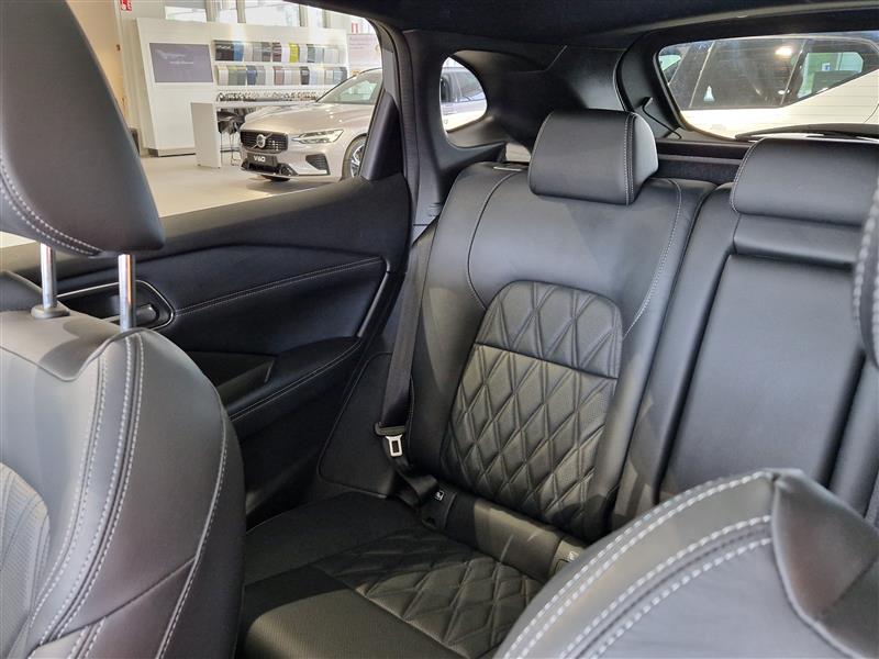 NISSAN Qashqai 2023