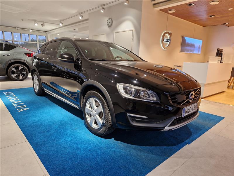 VOLVO V60 Cross Country 2016