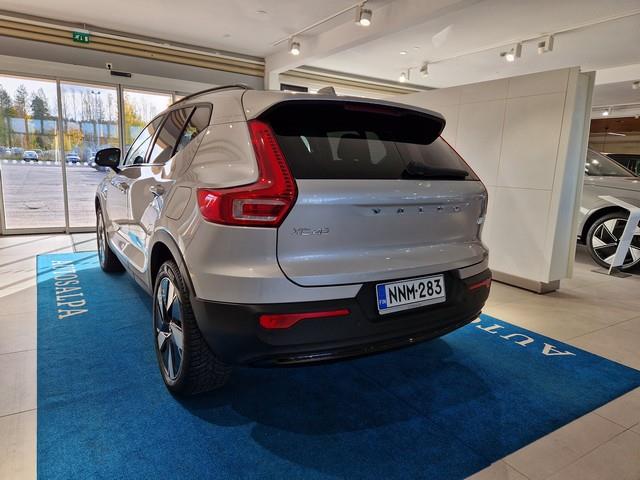 VOLVO XC40 2024