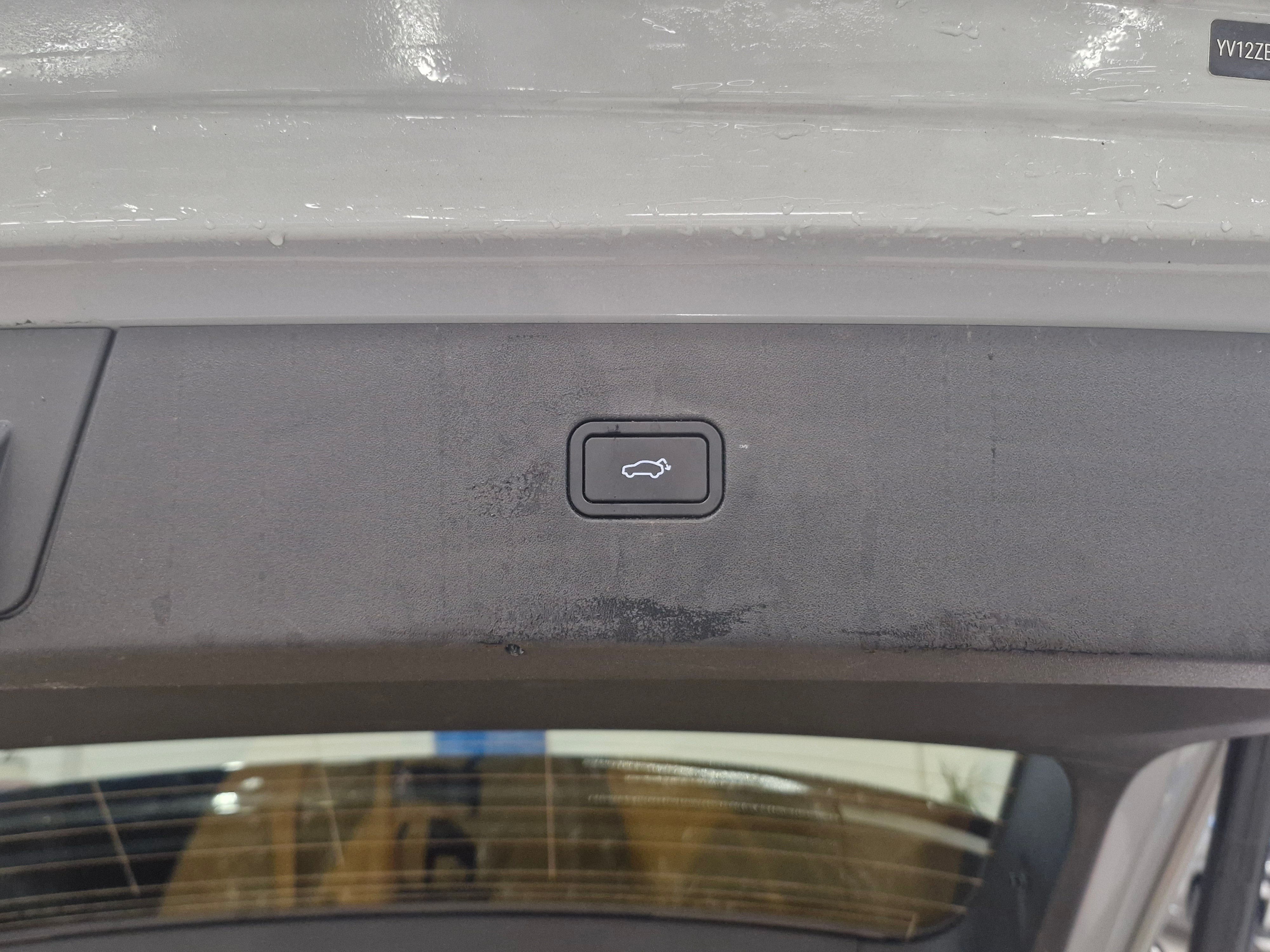 VOLVO EX30 2025
