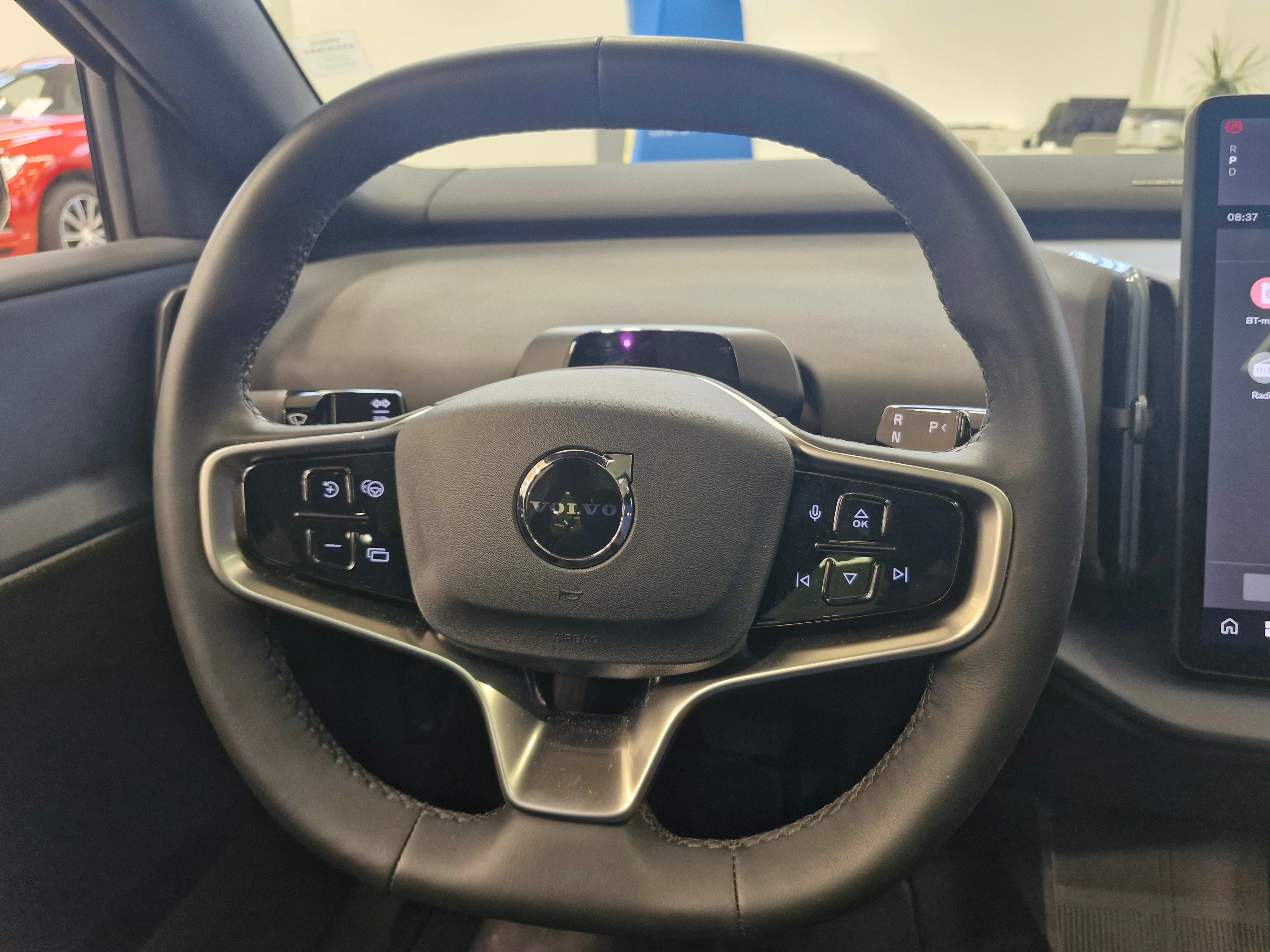 VOLVO EX30 2025