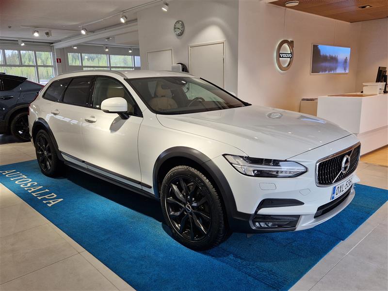 VOLVO V90 Cross Country 2018
