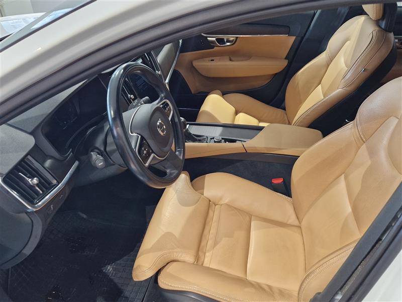 VOLVO V90 Cross Country 2018