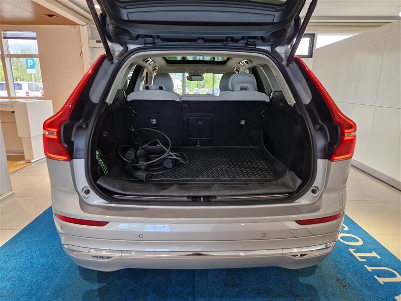 VOLVO XC60 2022