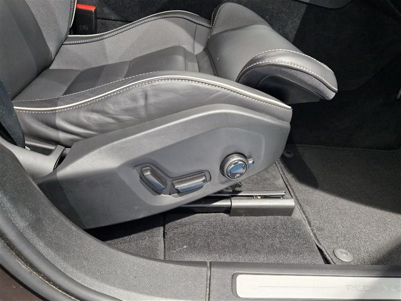 VOLVO XC60 2024