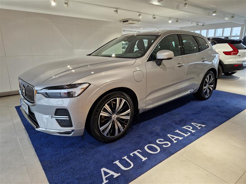 VOLVO XC60 2024