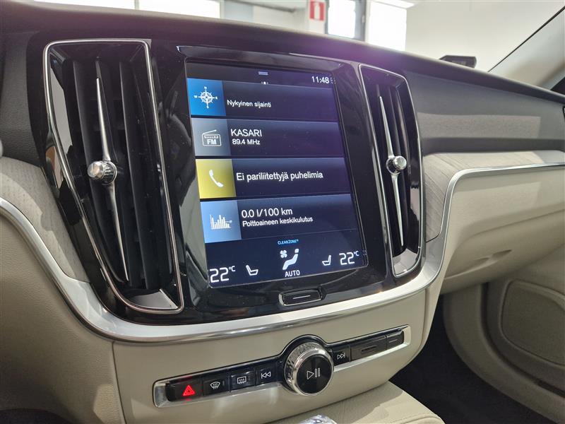 VOLVO V60 2022