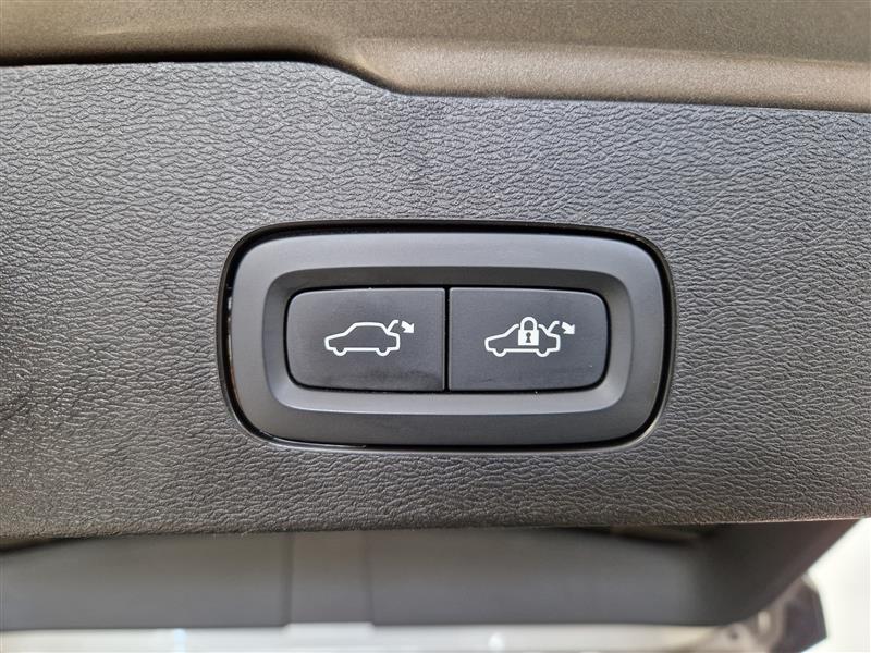 VOLVO V60 2022