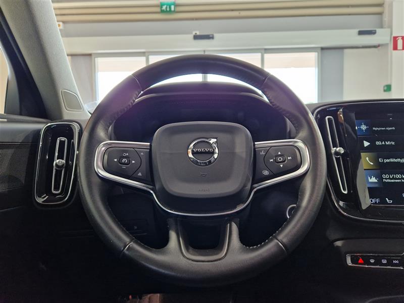 VOLVO XC40 2020