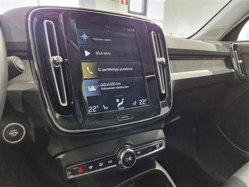VOLVO XC40 2020