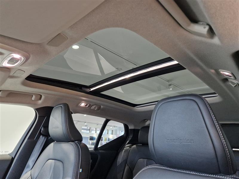 VOLVO XC40 2020
