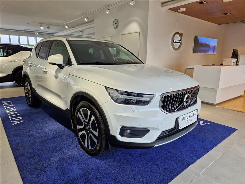 VOLVO XC40 2020