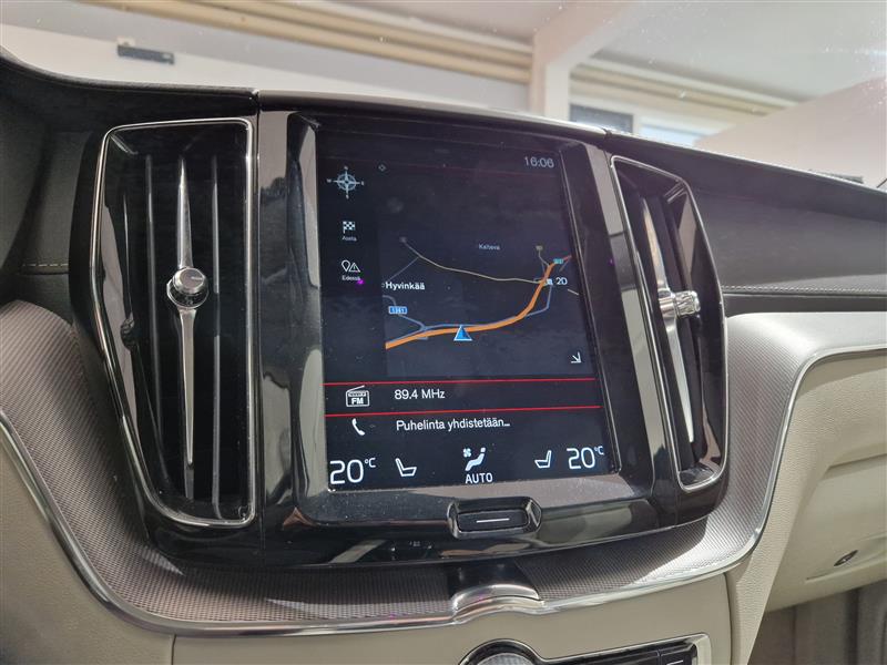 VOLVO XC60 2019