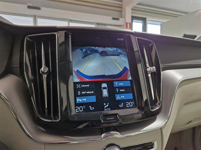 VOLVO XC60 2019