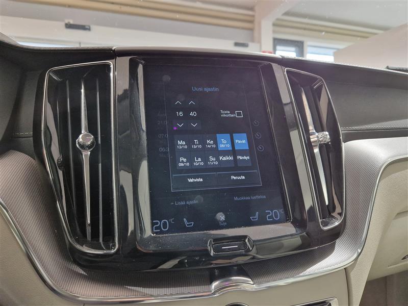 VOLVO XC60 2019