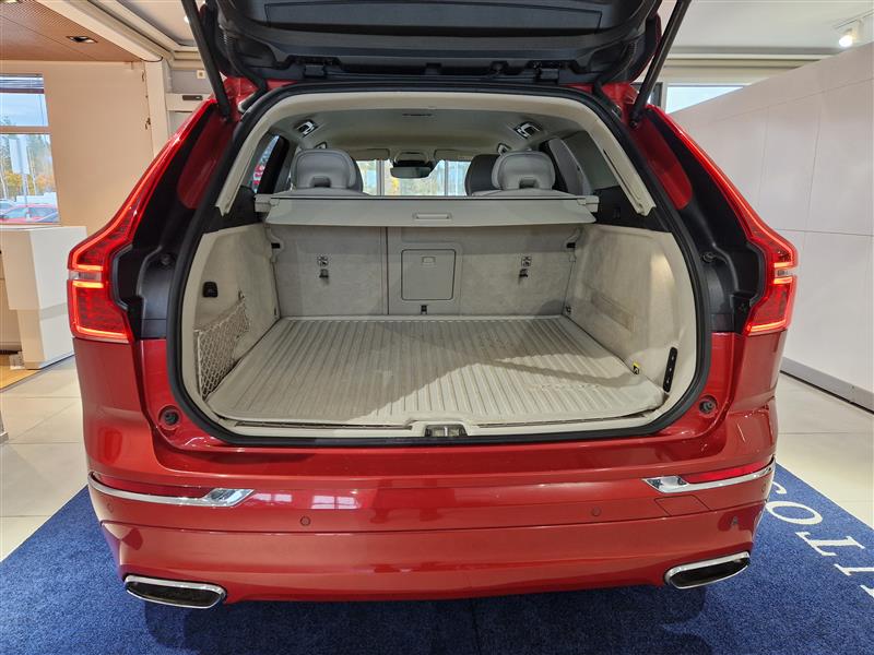 VOLVO XC60 2019