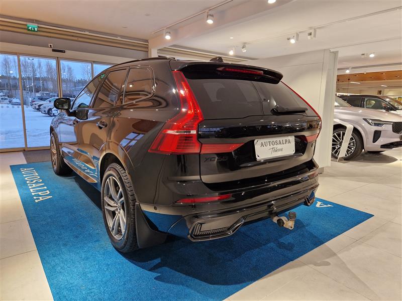 VOLVO XC60 2024