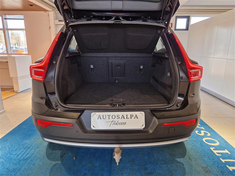 VOLVO XC40 2021