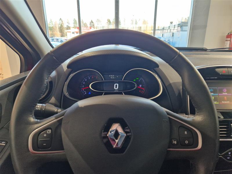 RENAULT Clio 2016