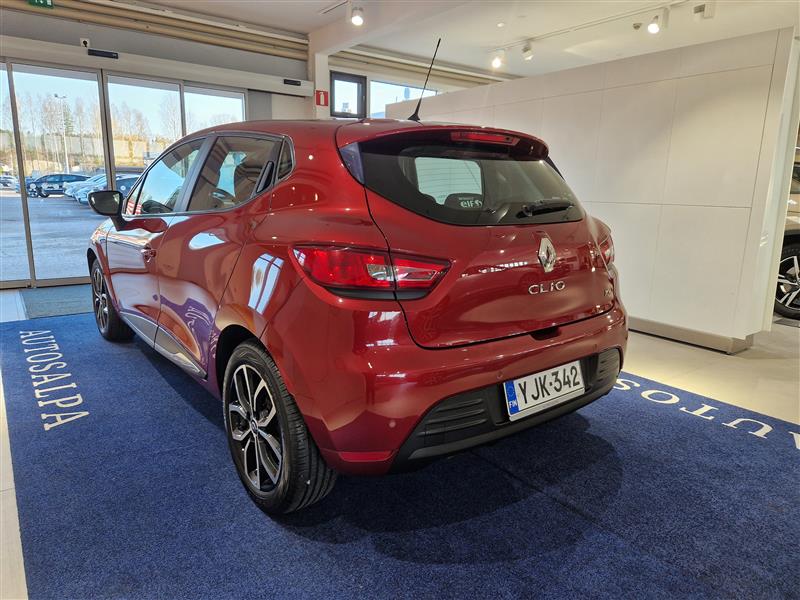 RENAULT Clio 2016
