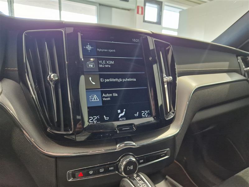 VOLVO XC60 2019