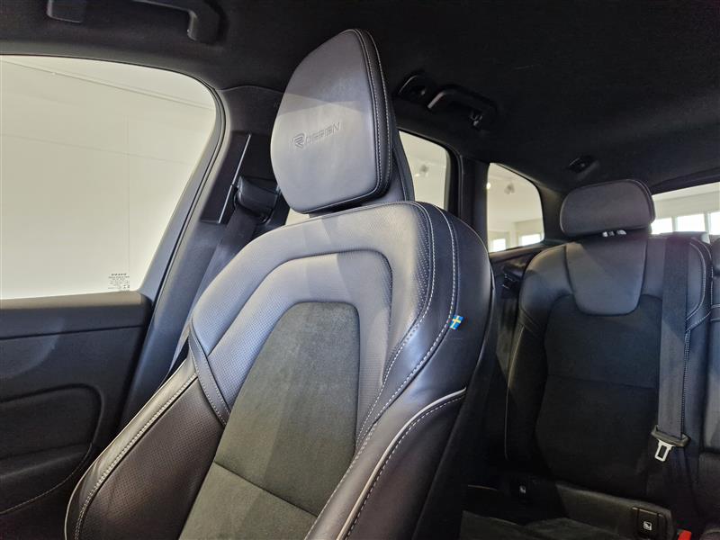 VOLVO XC60 2019