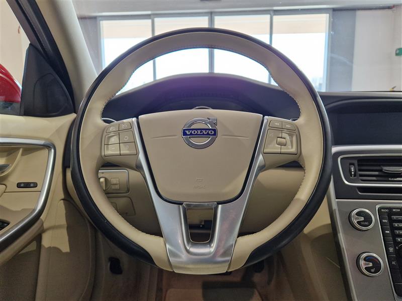 VOLVO V60 2017