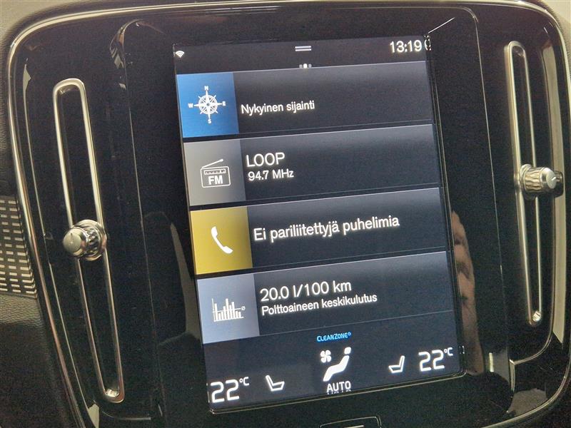 VOLVO XC40 2020