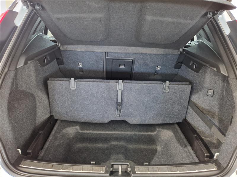 VOLVO XC40 2020
