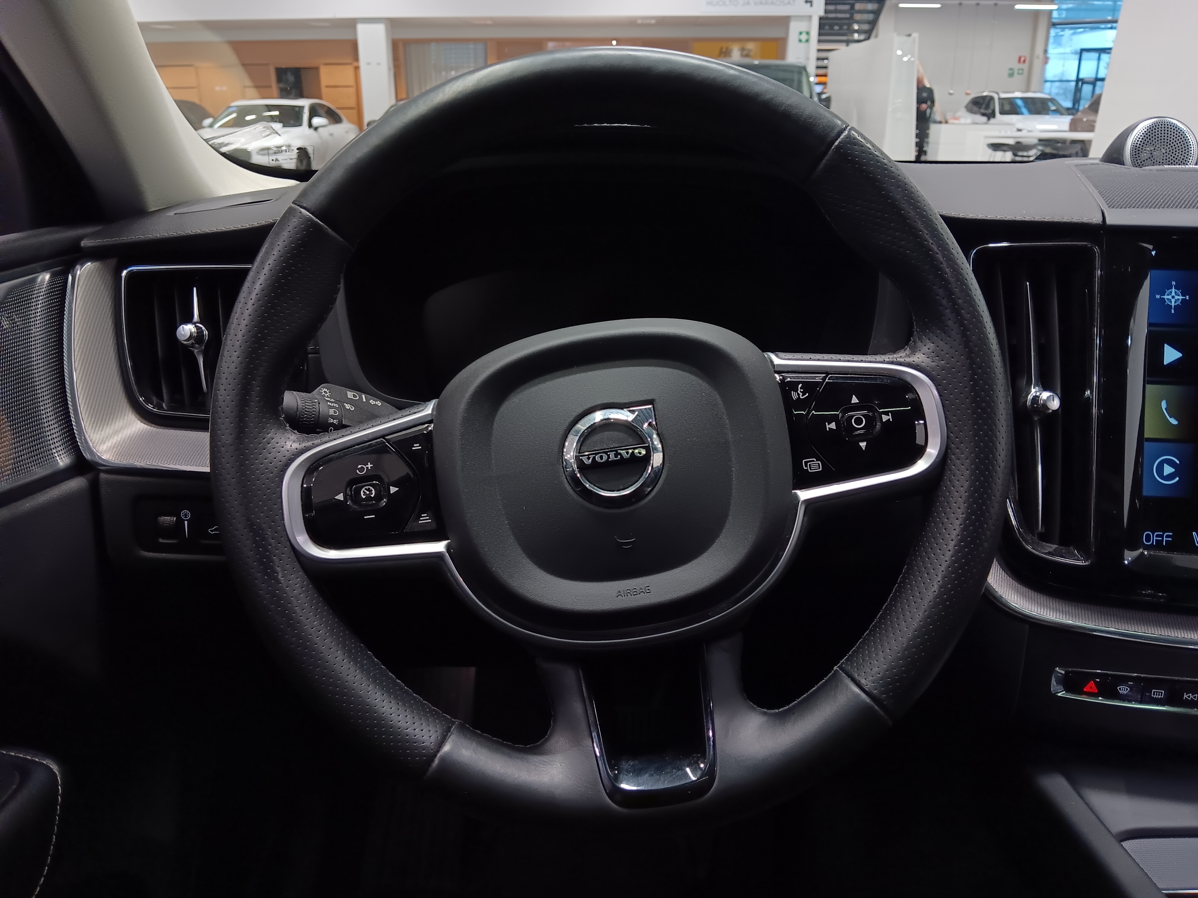 VOLVO XC60 2019
