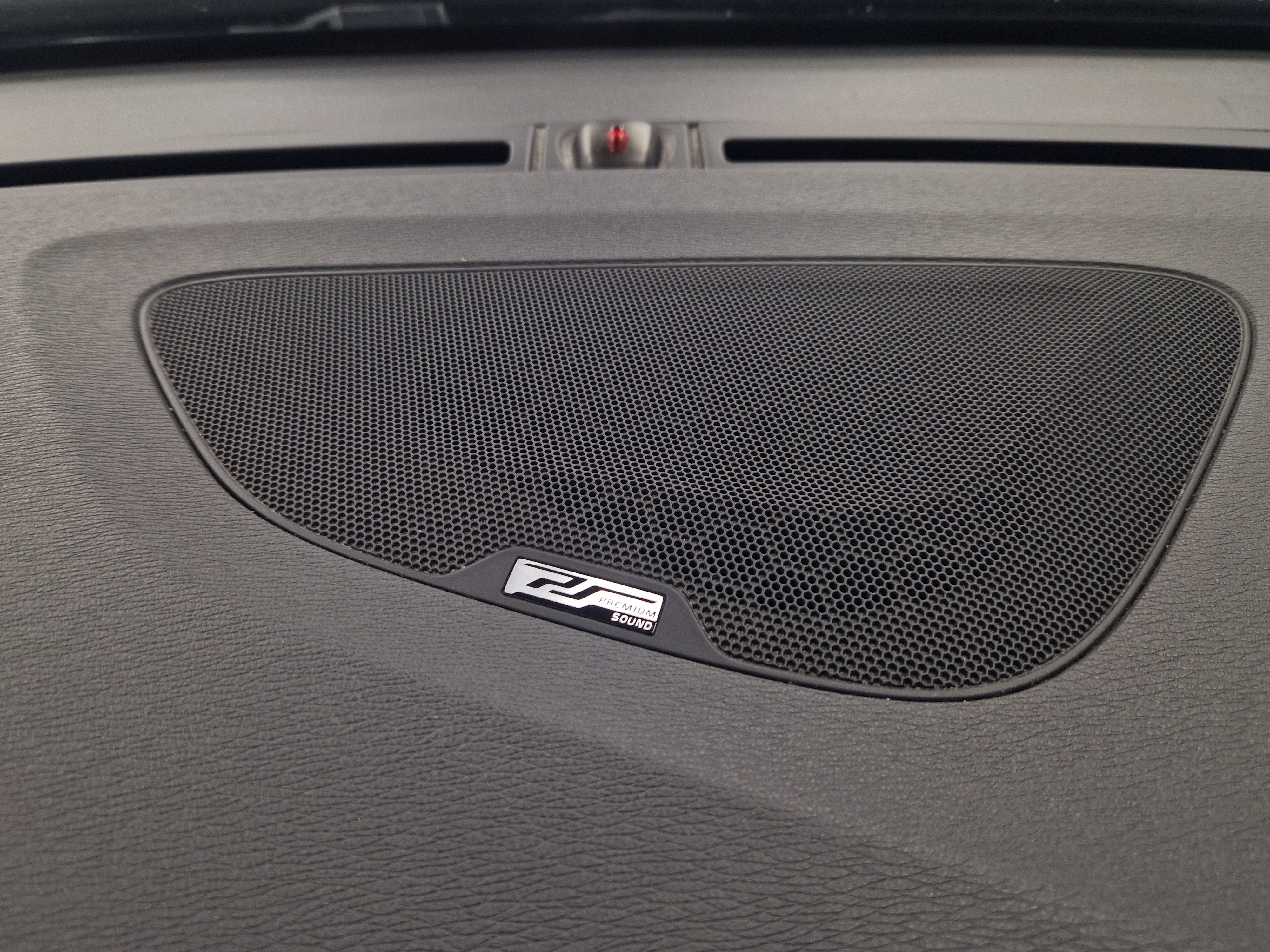 VOLVO V60 2013