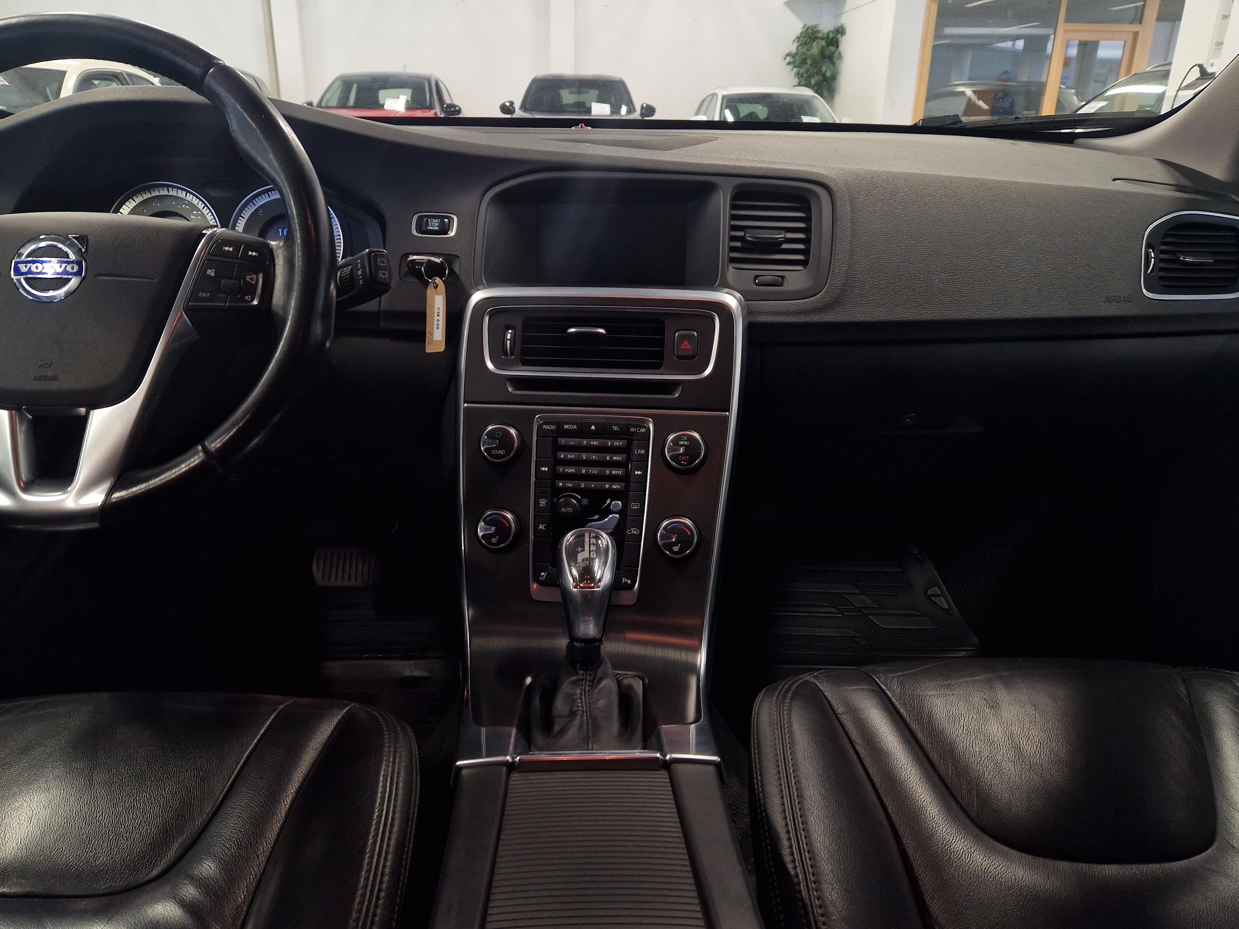 VOLVO V60 2013