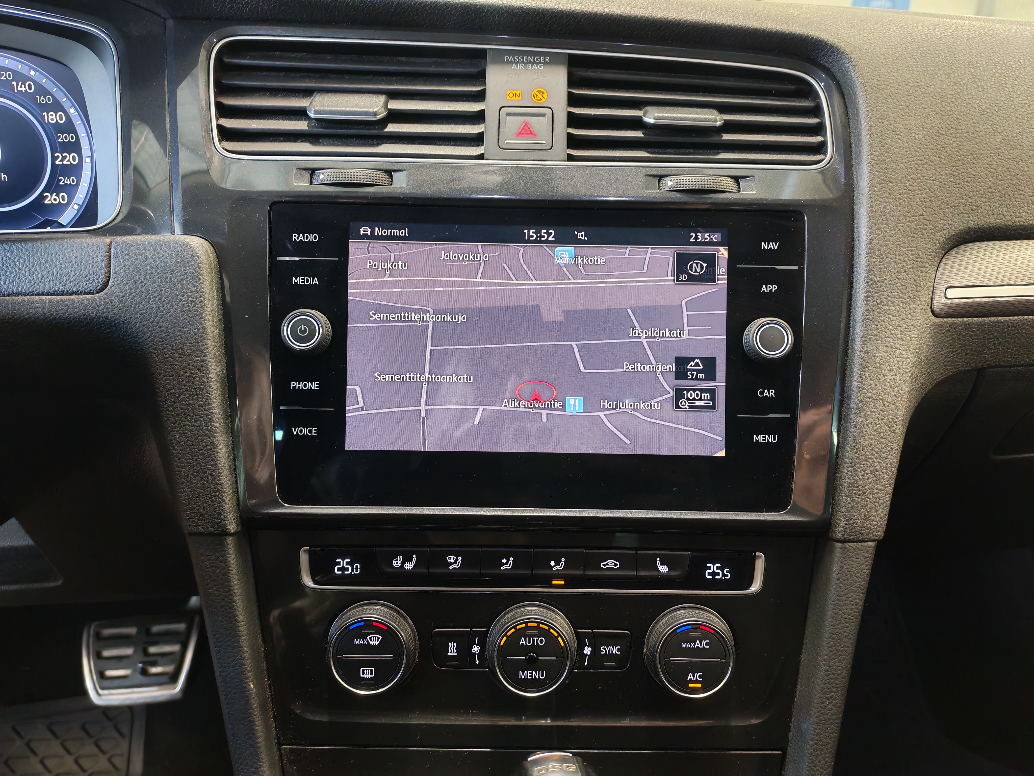 VOLKSWAGEN Golf 2017