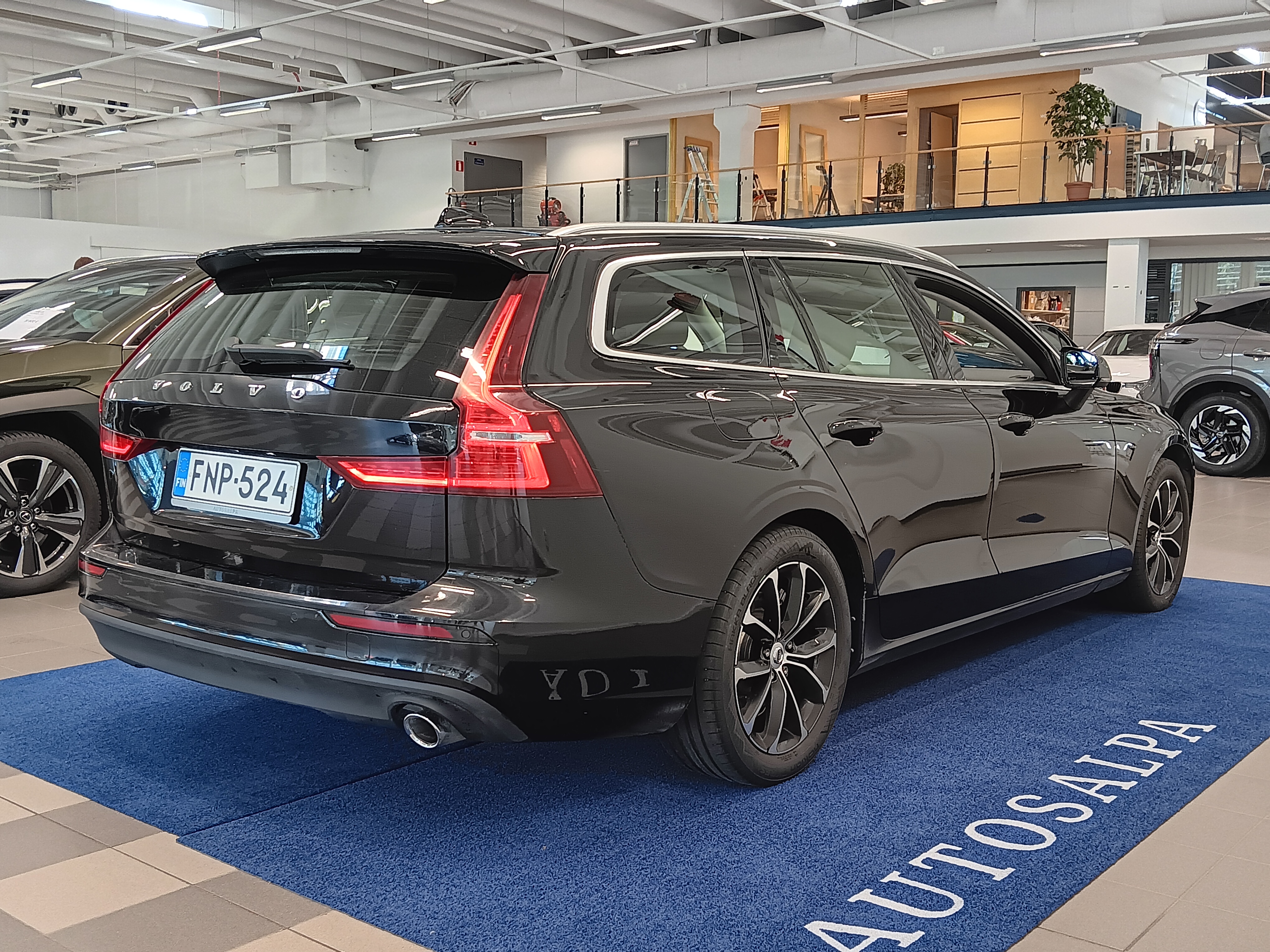VOLVO V60 2019
