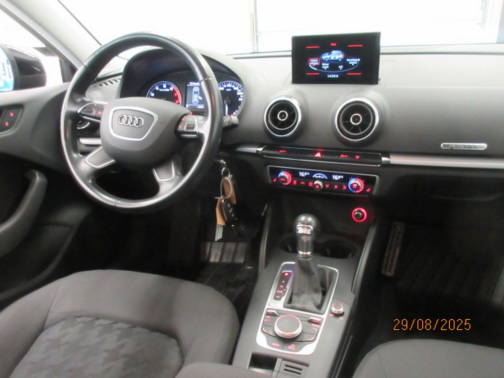 AUDI A3 2015