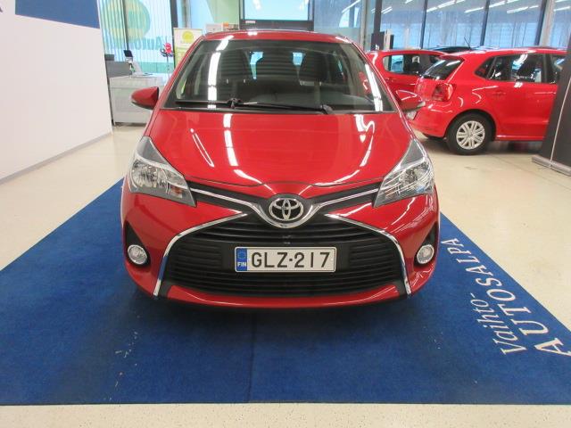 TOYOTA Yaris 2016