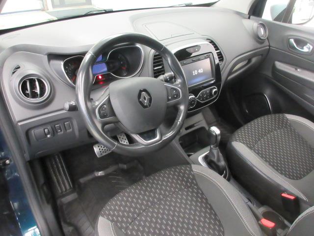 RENAULT Captur 2017
